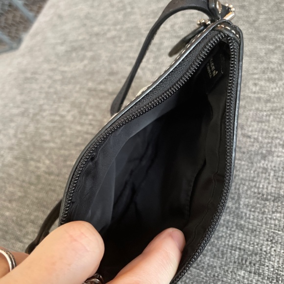 Coach wristlet - Picture 3 of 3